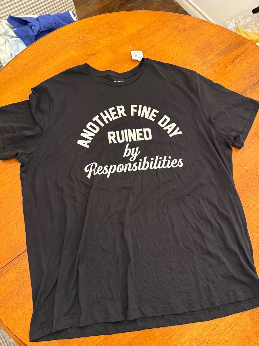 Kohl's Black Graphic Tee with White Script Text xlt